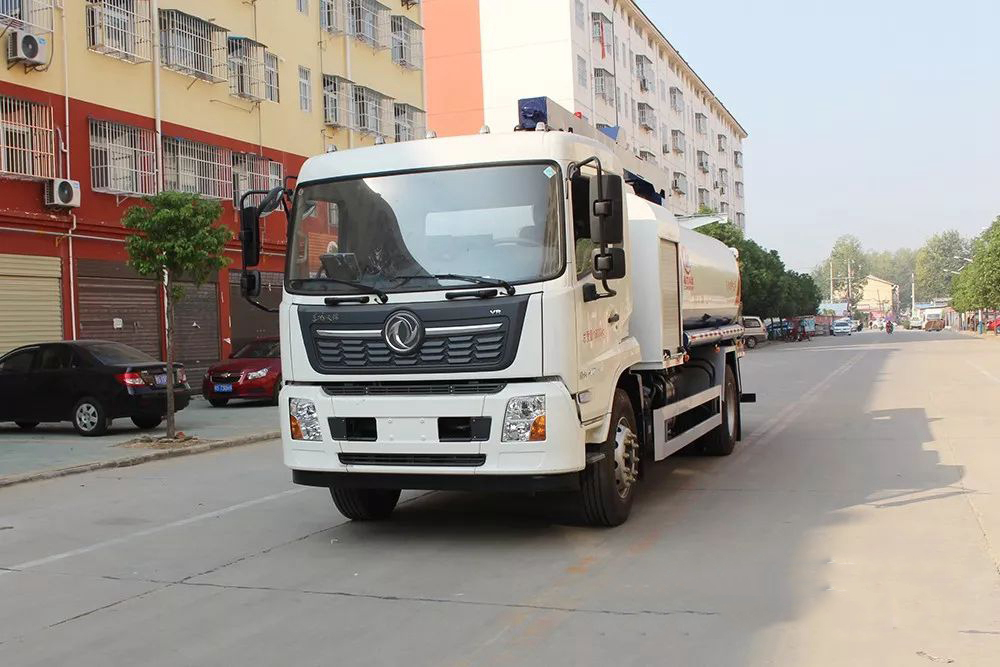 國(guó)六10方東風(fēng)天錦鐵路抑塵車(chē)