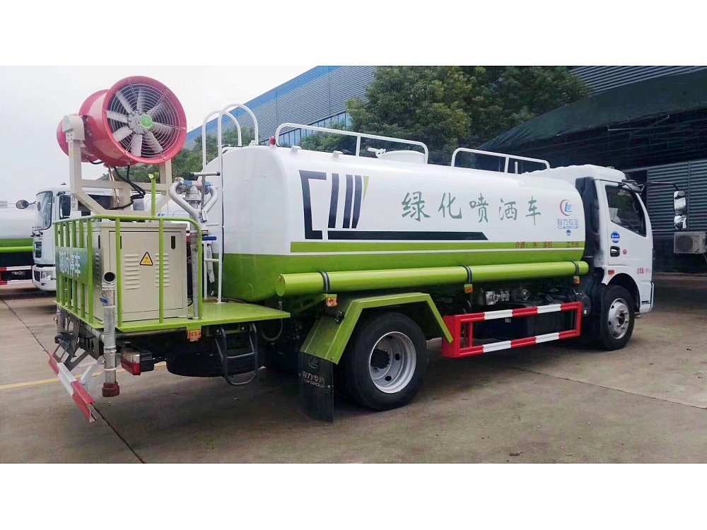 東風(fēng)大多利卡9方霧炮車