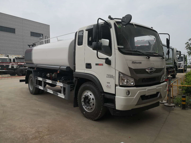 國(guó)六福田瑞沃12方灑水車