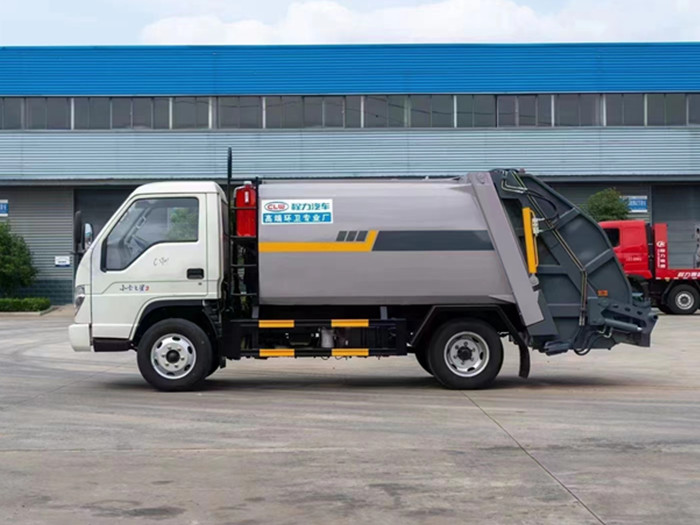 國六藍(lán)牌小卡之星3壓縮垃圾車_5.3方壓縮垃圾車_能下地下室的壓縮垃圾車_程力壓縮垃圾車廠