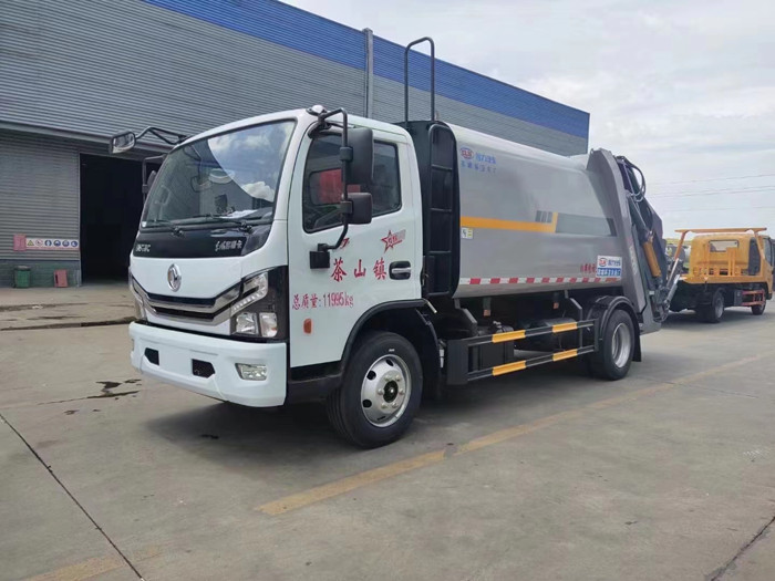 國六東風(fēng)多利卡10方壓縮垃圾車_10方壓縮垃圾車價格_壓縮垃圾車廠家_程力壓縮垃圾車廠